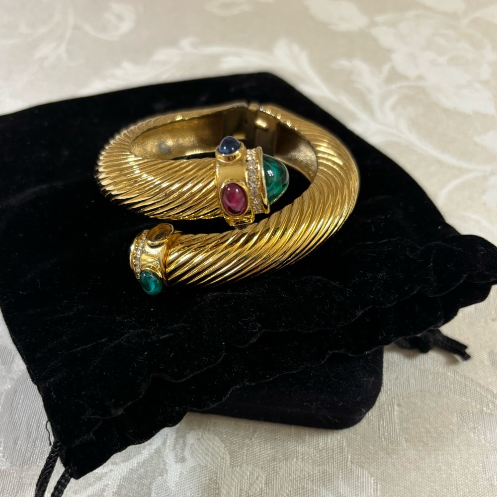 🆕 Givenchy Cable Renaissance stone Bangle - Picture 2 of 7